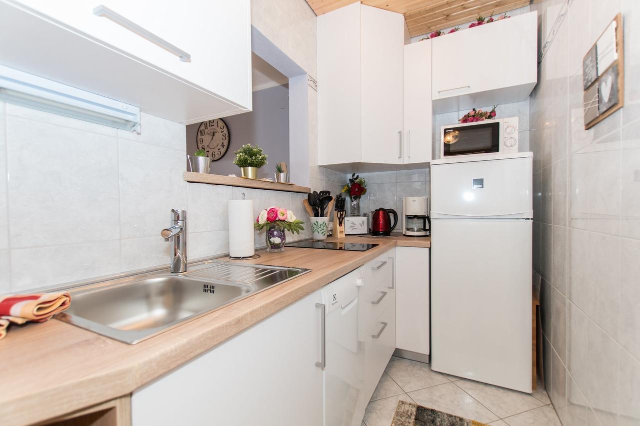 Seaview Apartment Slavica Brela Exterior foto